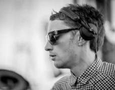 Alex Metric & Jacques Lu Cont ft. Malin – Safe With You (Preview)
