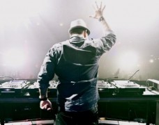 Ron Reeser – Let the Bass Go